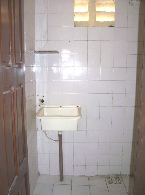 W.C SUITE