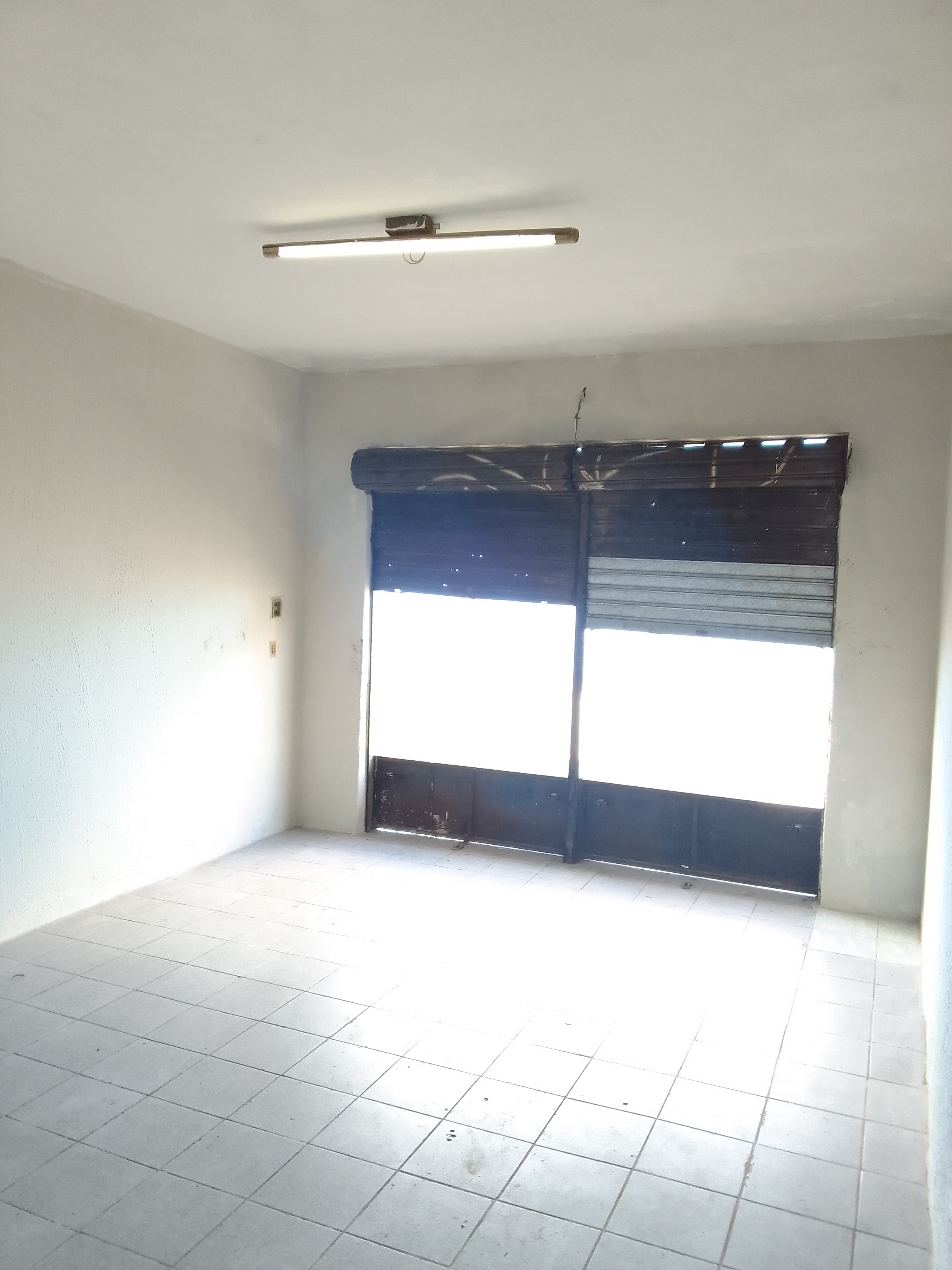 LOJA ( &Acirc;NGULO III )