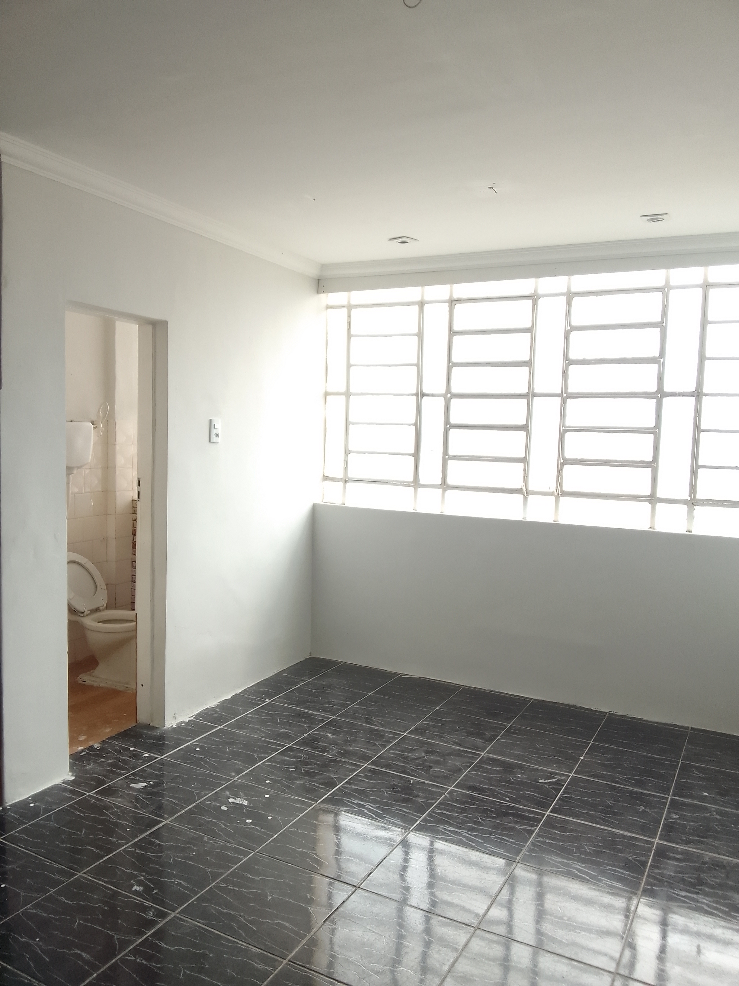 SALA ( &Acirc;NGULO III )