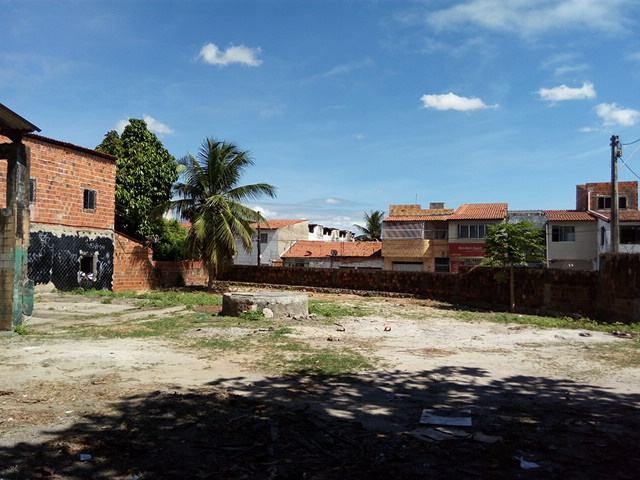 VISTA INTERNA E PO&Ccedil;O ARTESIANO