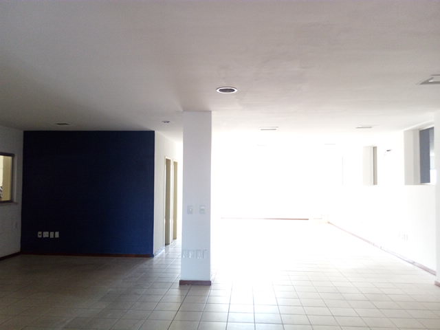 SAL&Atilde;O PARA SALAS E E