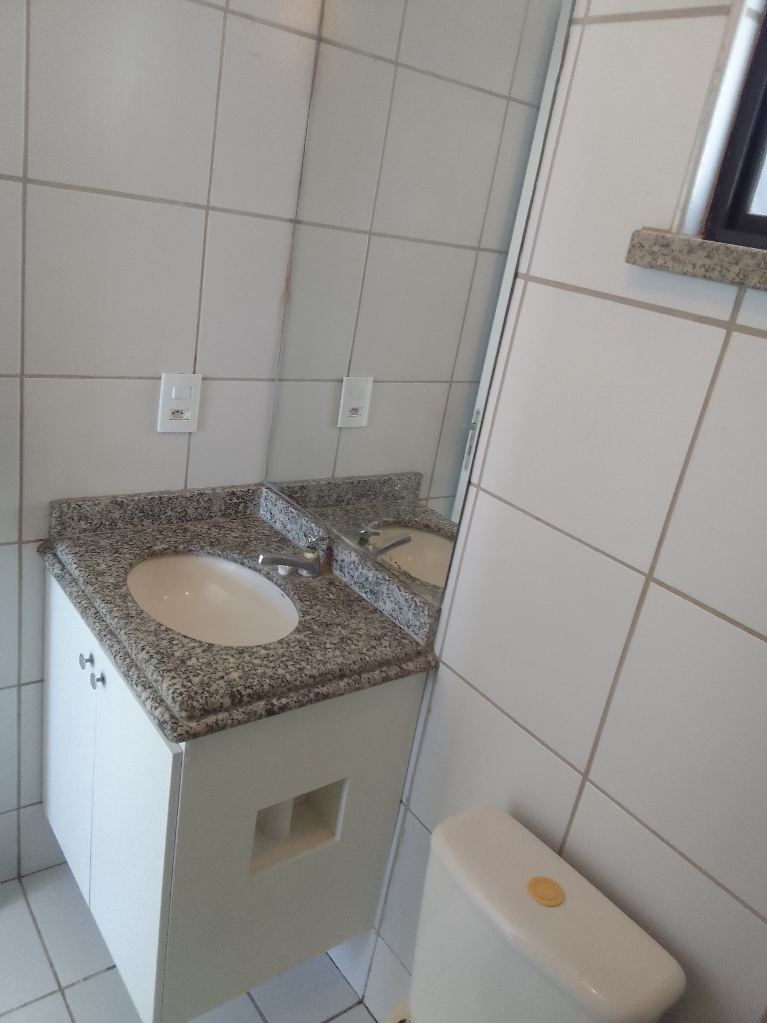 WC SUITE ( &Acirc;NGULO II )