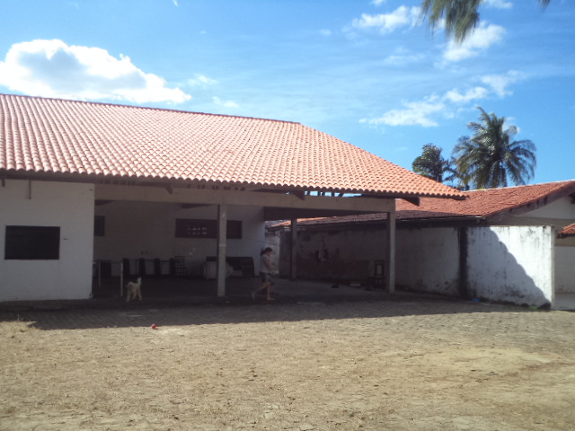 PATIO DE ESTACIONAMENTO