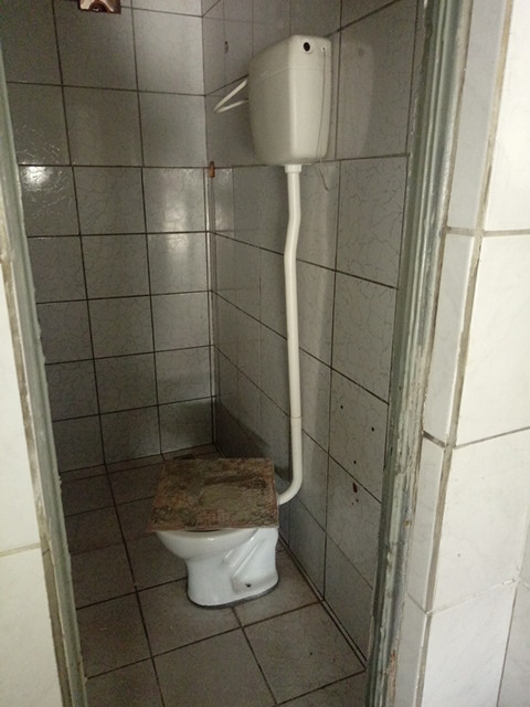 WC LOJA 1
