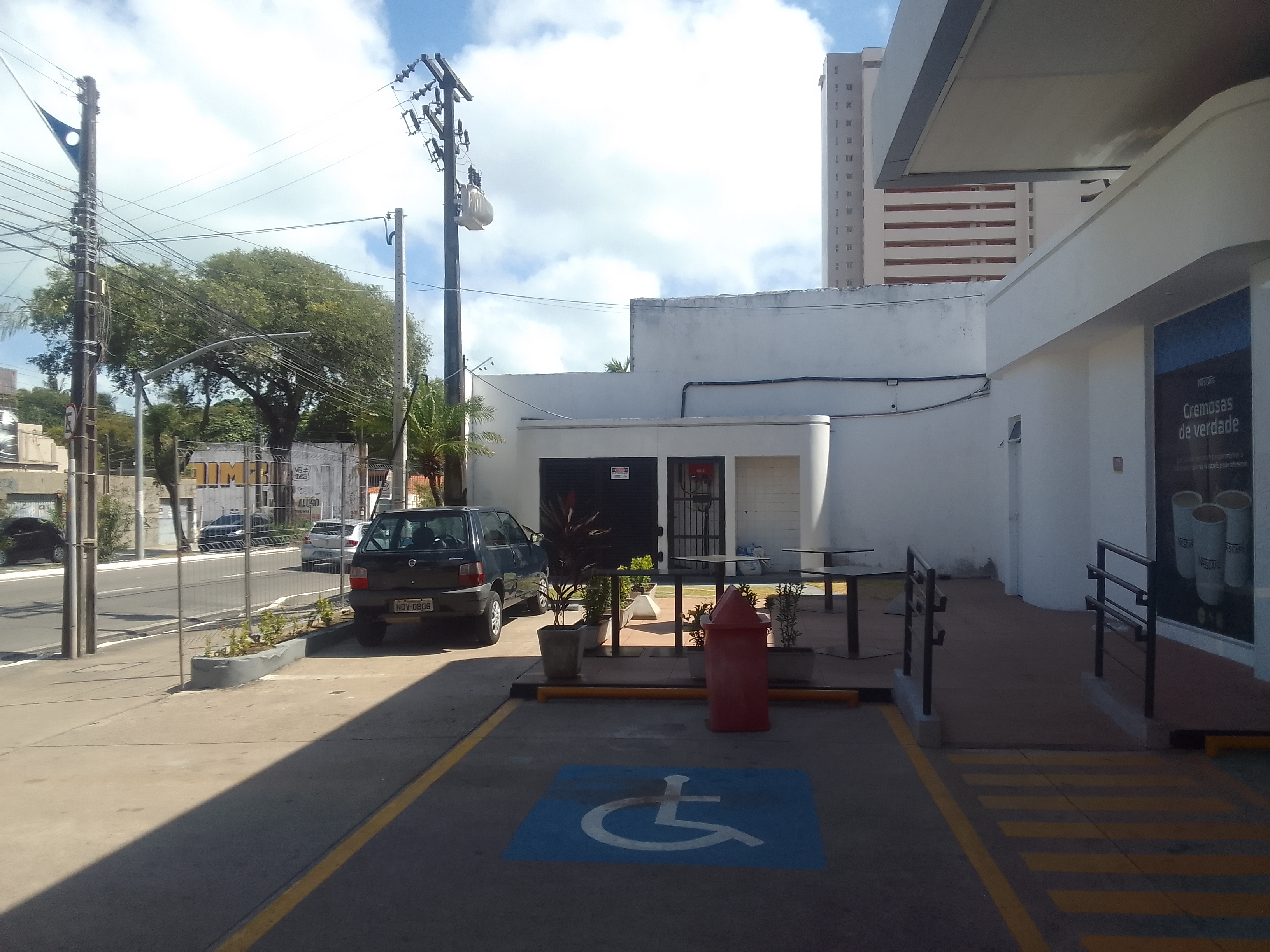 &Aacute;REA LATERAL LOJA