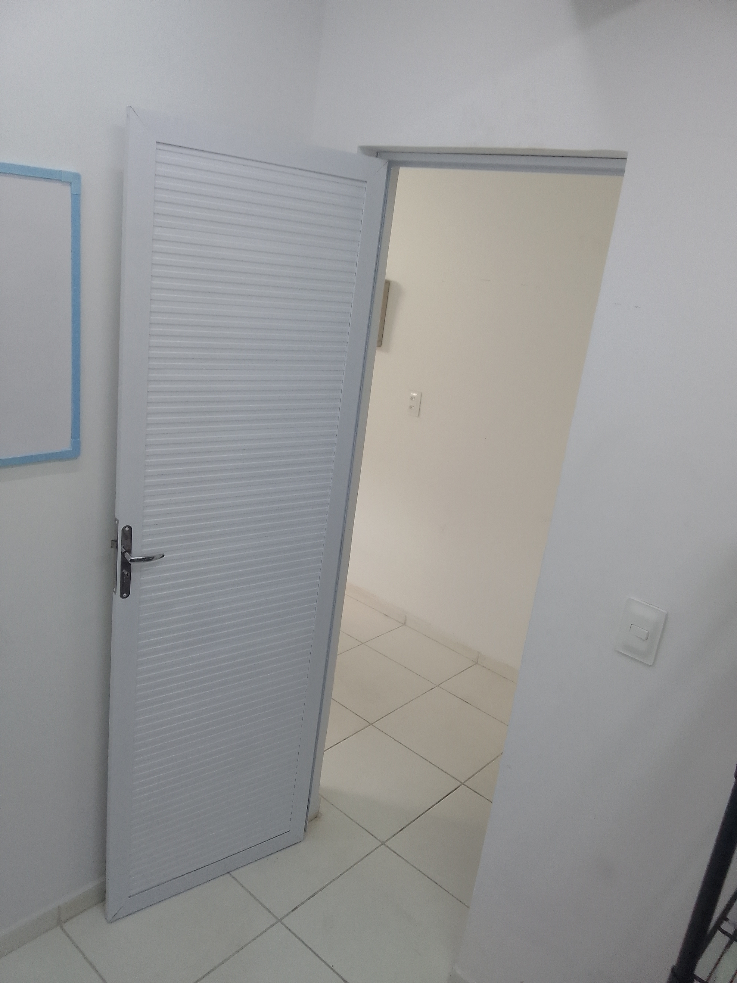 SALA ( &Acirc;NGULO II )