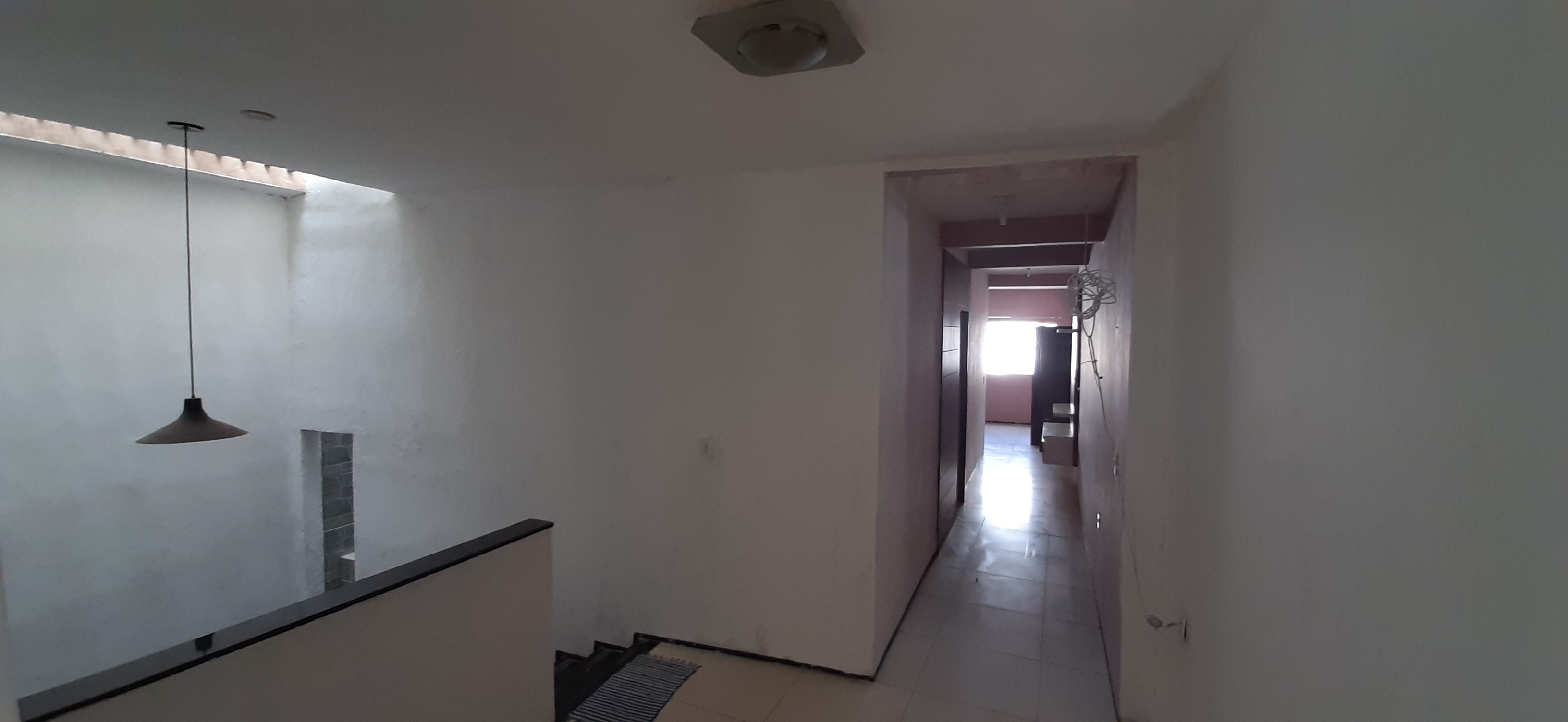 HALL 1&deg; ANDAR ANGULO 2