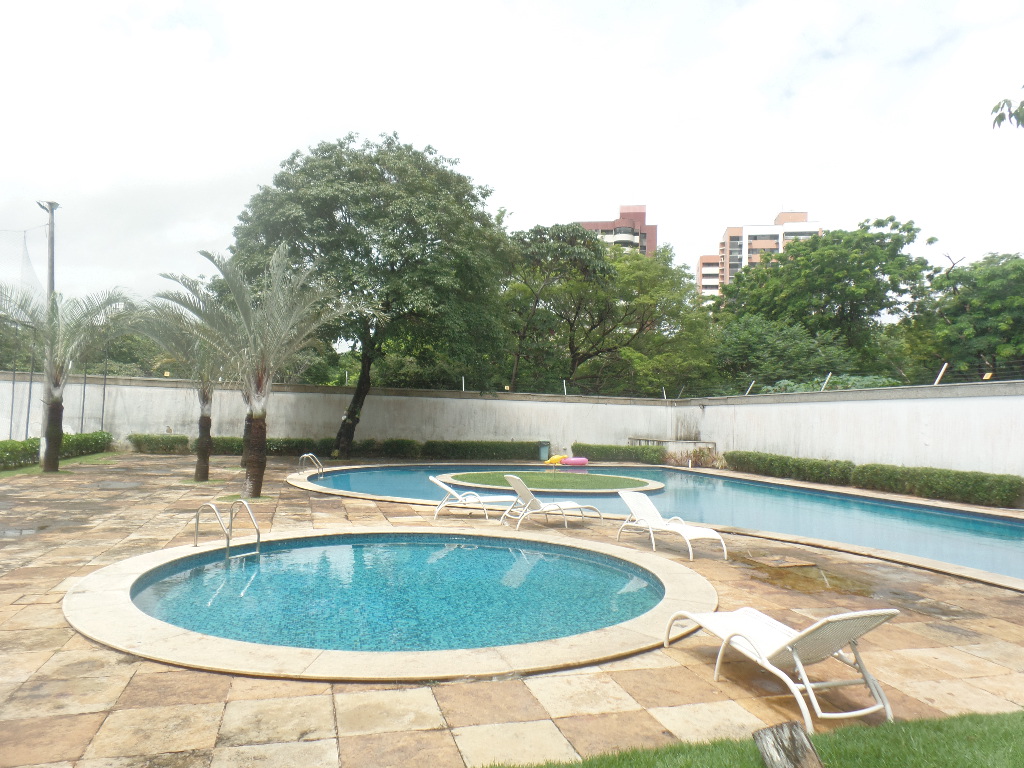 PISCINAS