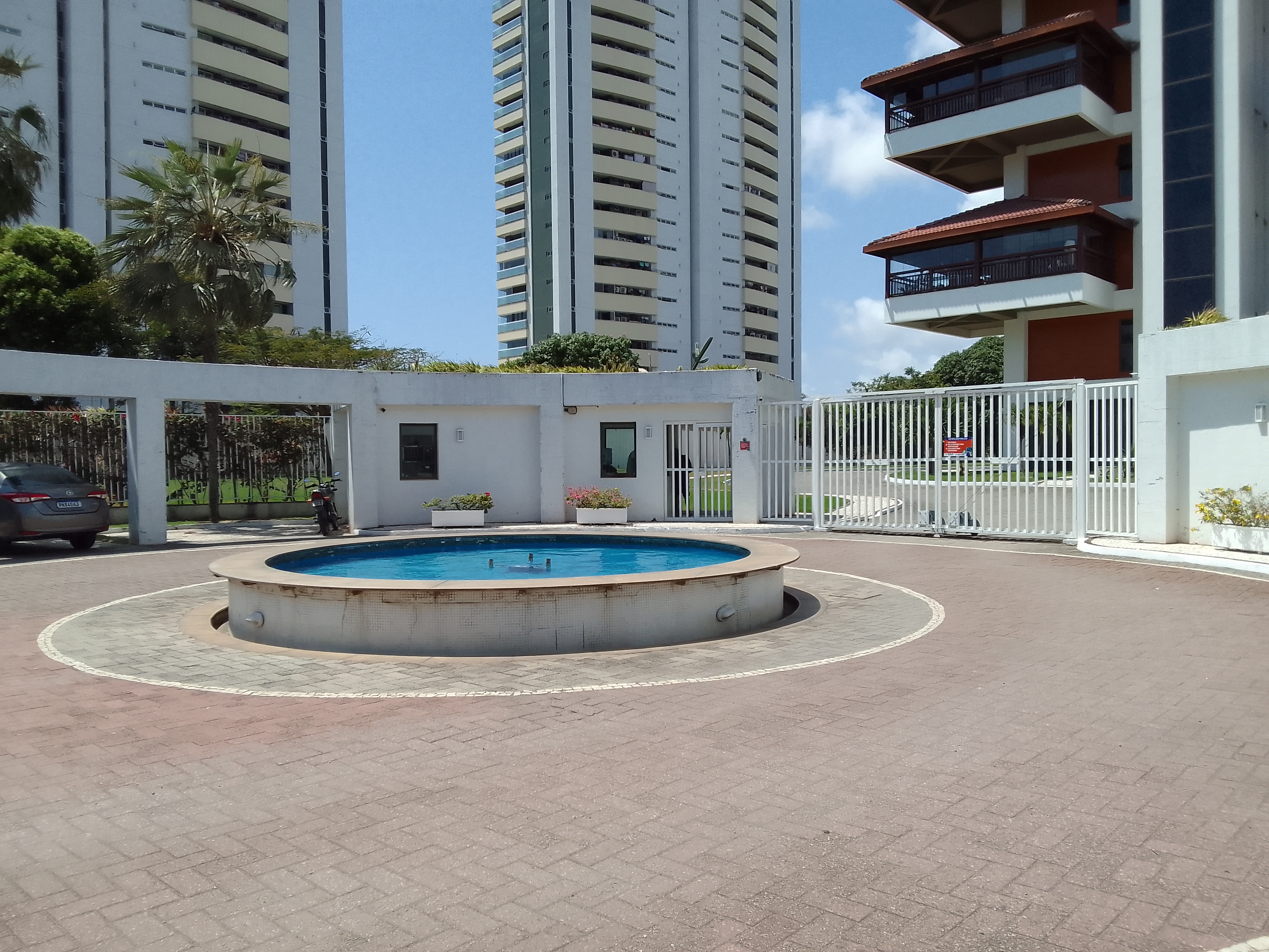 PORTARIA / ESTACIONAMENTO VISITANTES