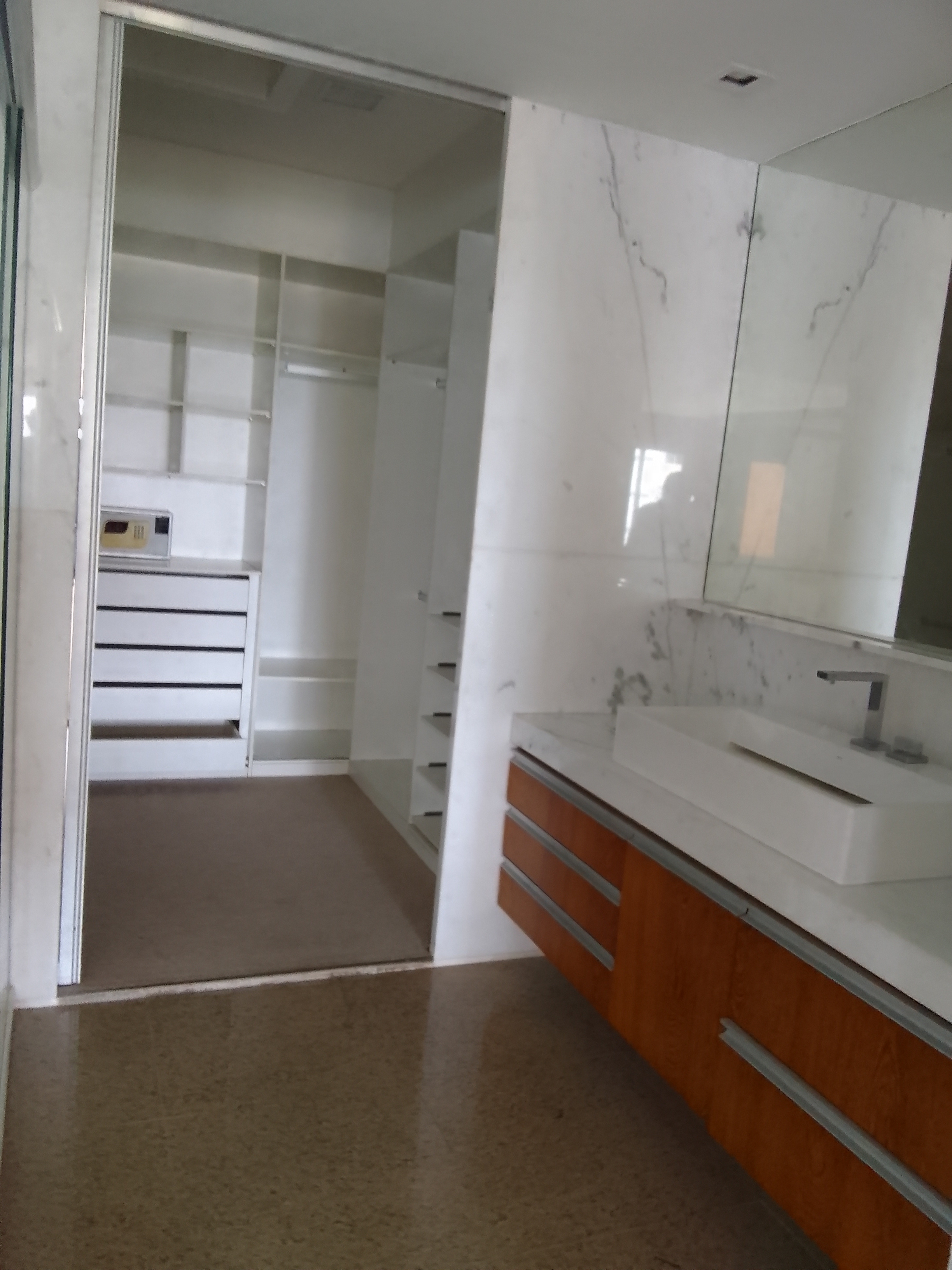 WC / CLOSET