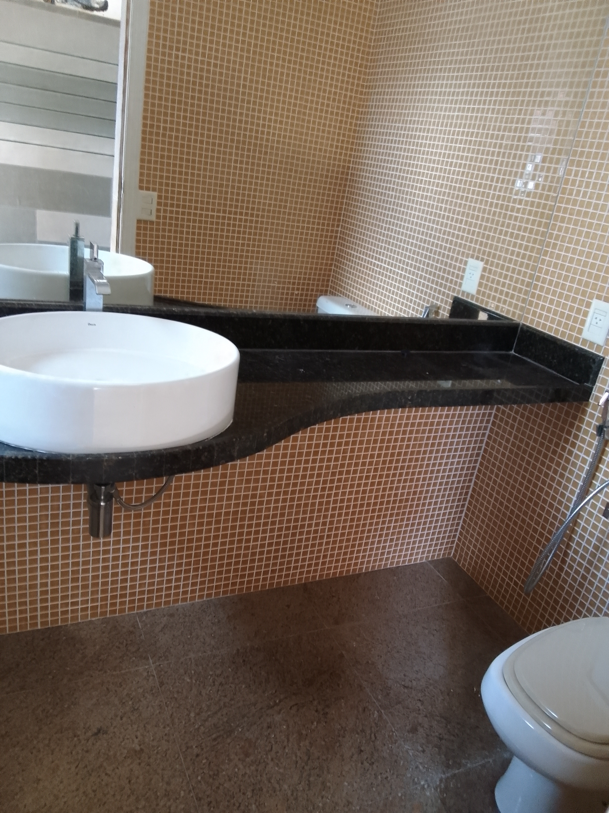 WC SUITE I
