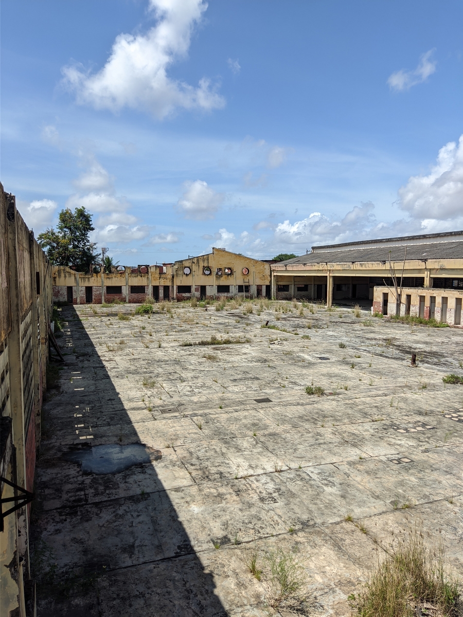 &Aacute;REA ABERTA GALP&Atilde;O 01 ANGULO II