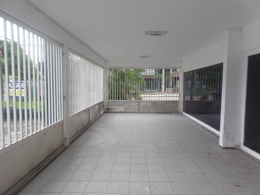 ENTRADA T&Eacute;RREO