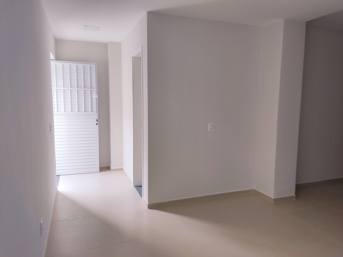 SALA / COZINHA / &Aacute;RE