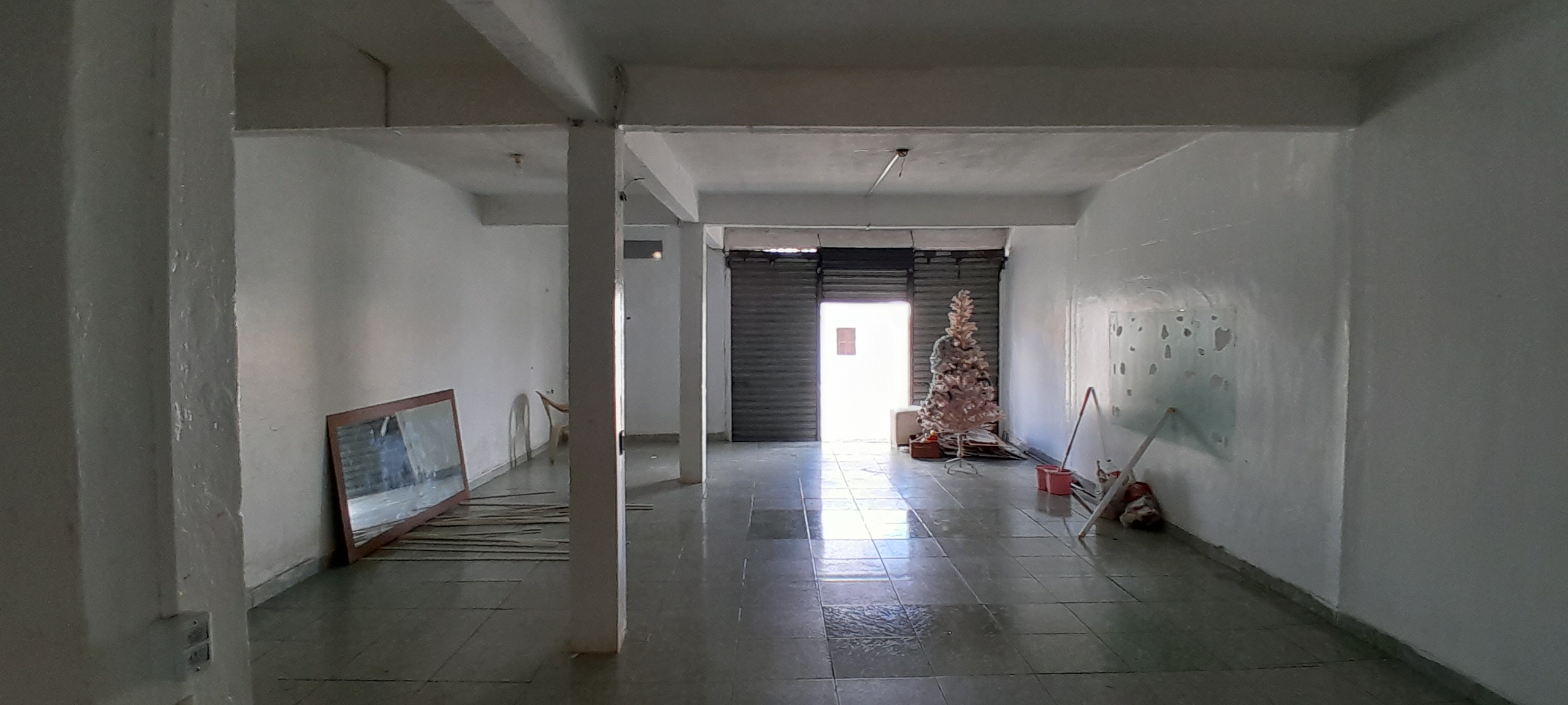 SAL&Atilde;O &Acirc;NGULO 4