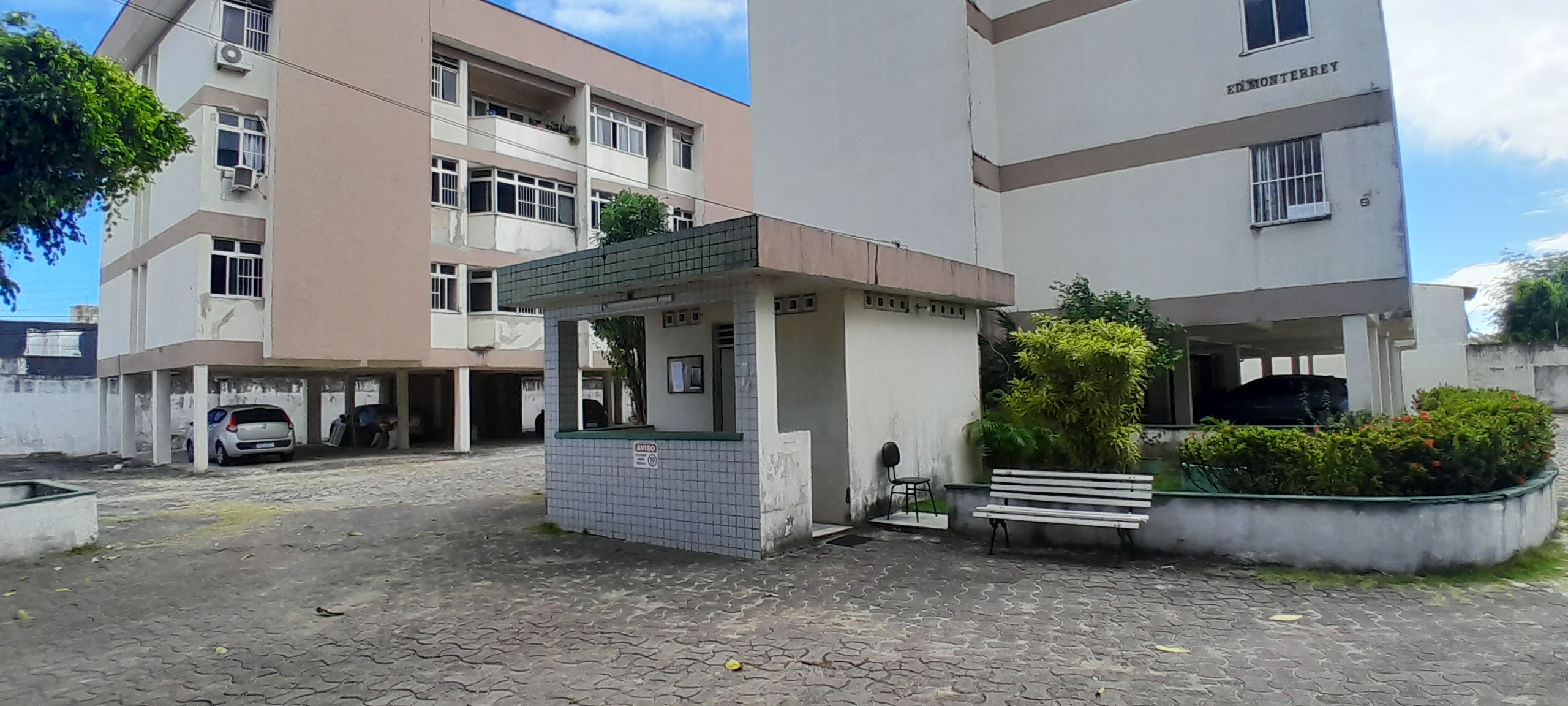 &Aacute;REA COMUM &Acirc;NGULO 3