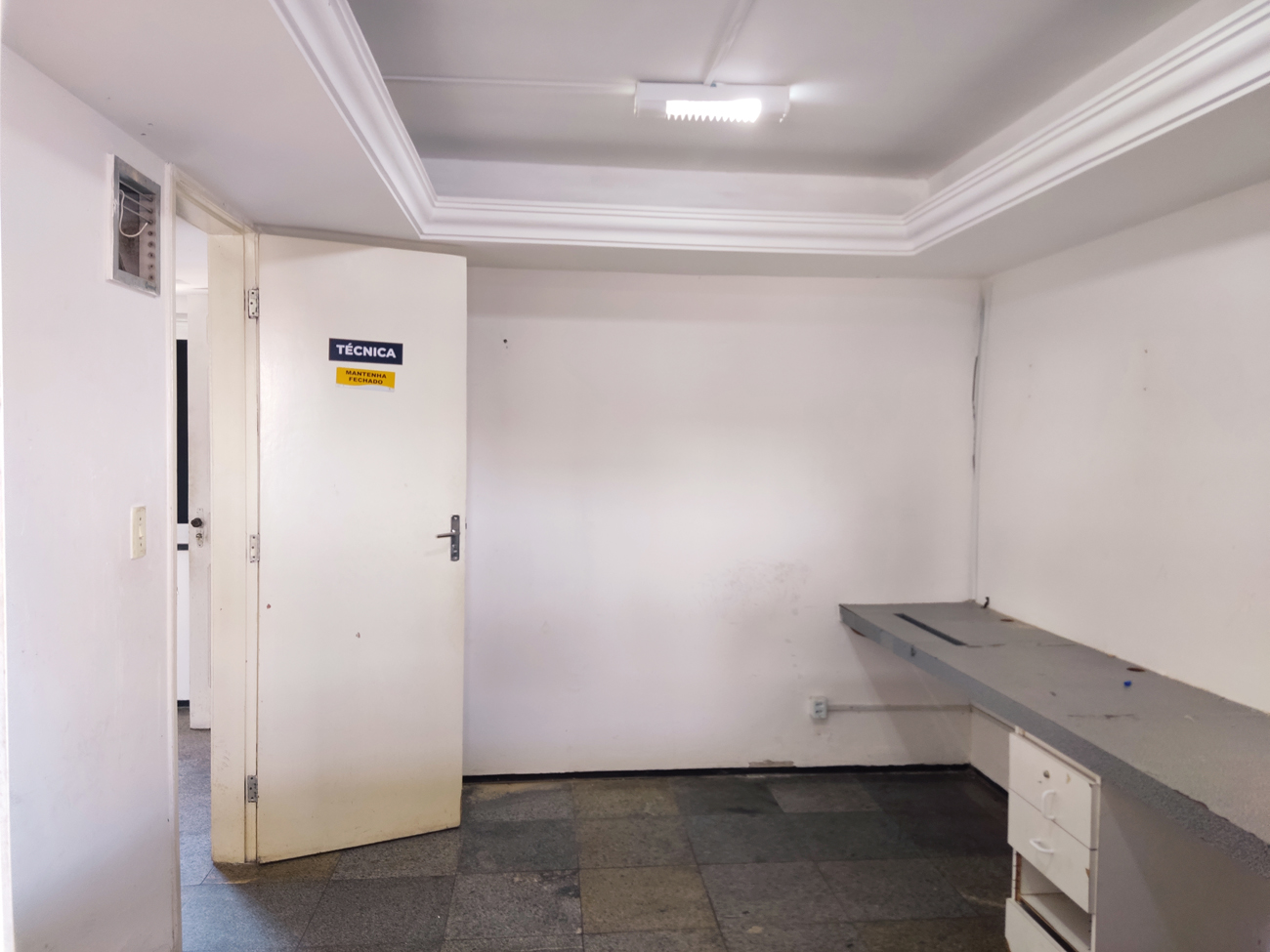 SALA 2&ordm; AMBIENTE ANGULO III