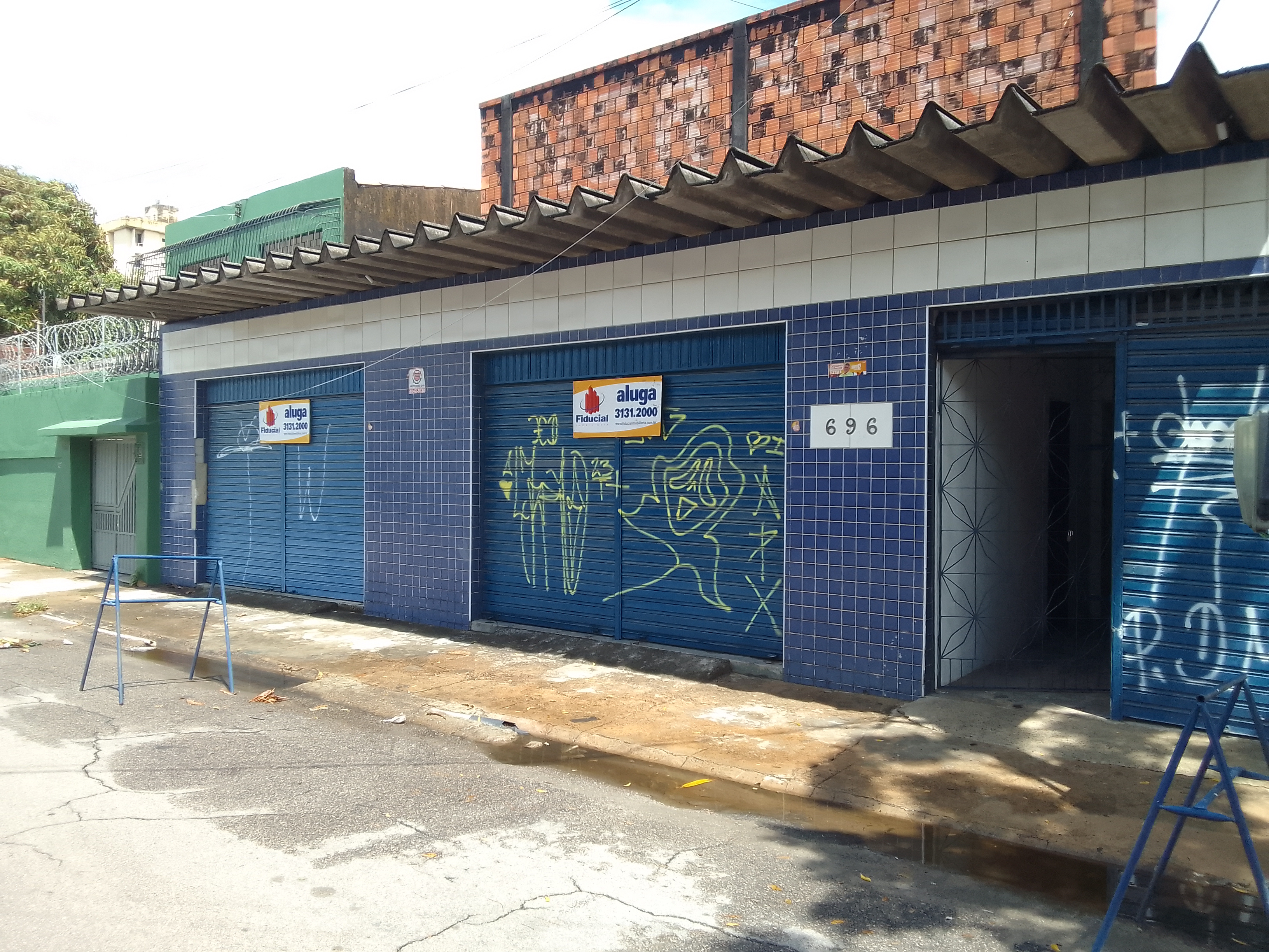 FACHADA ( &Acirc;NGULO II )