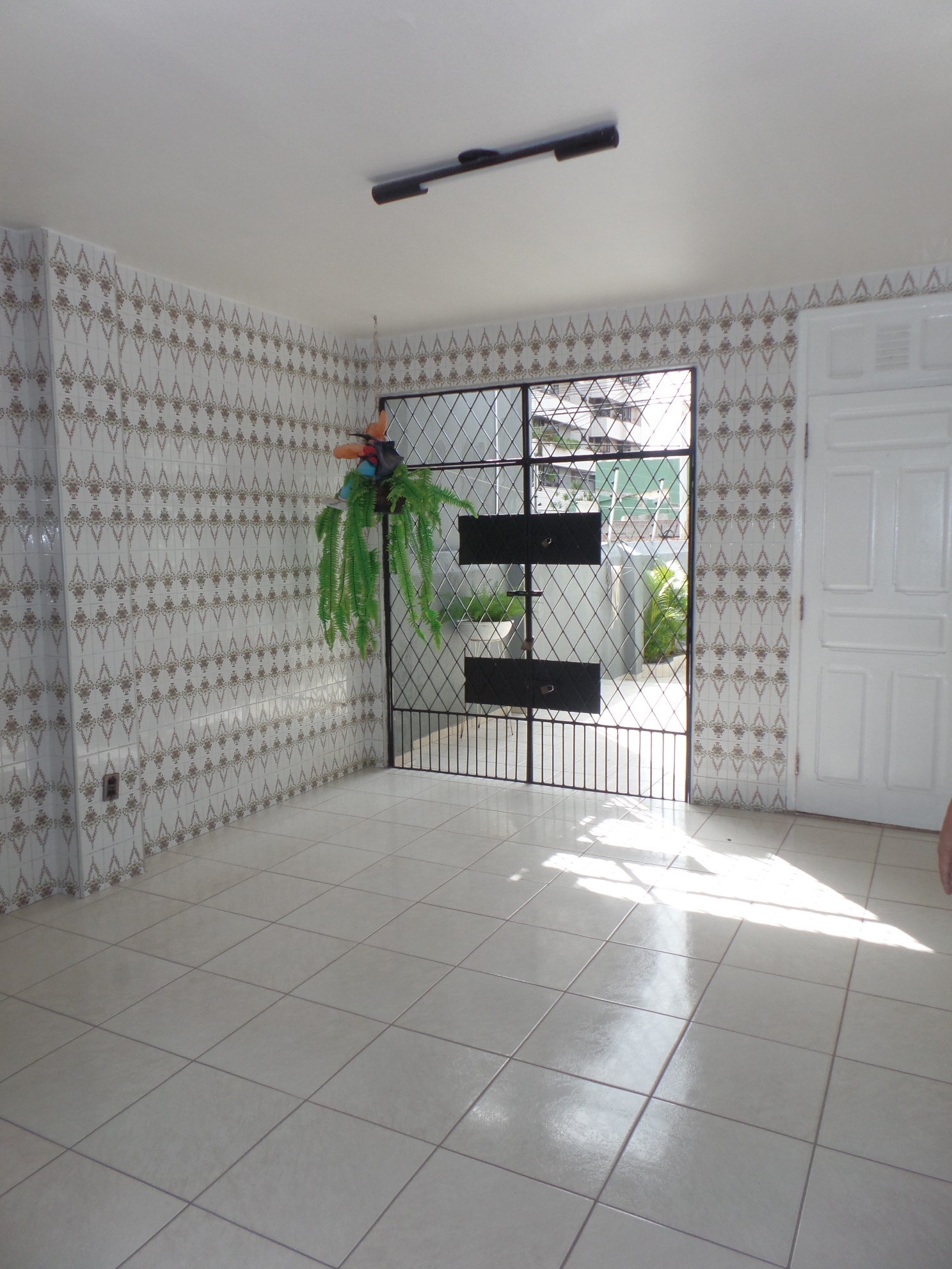 VARANDA ENTRADA LATERAL