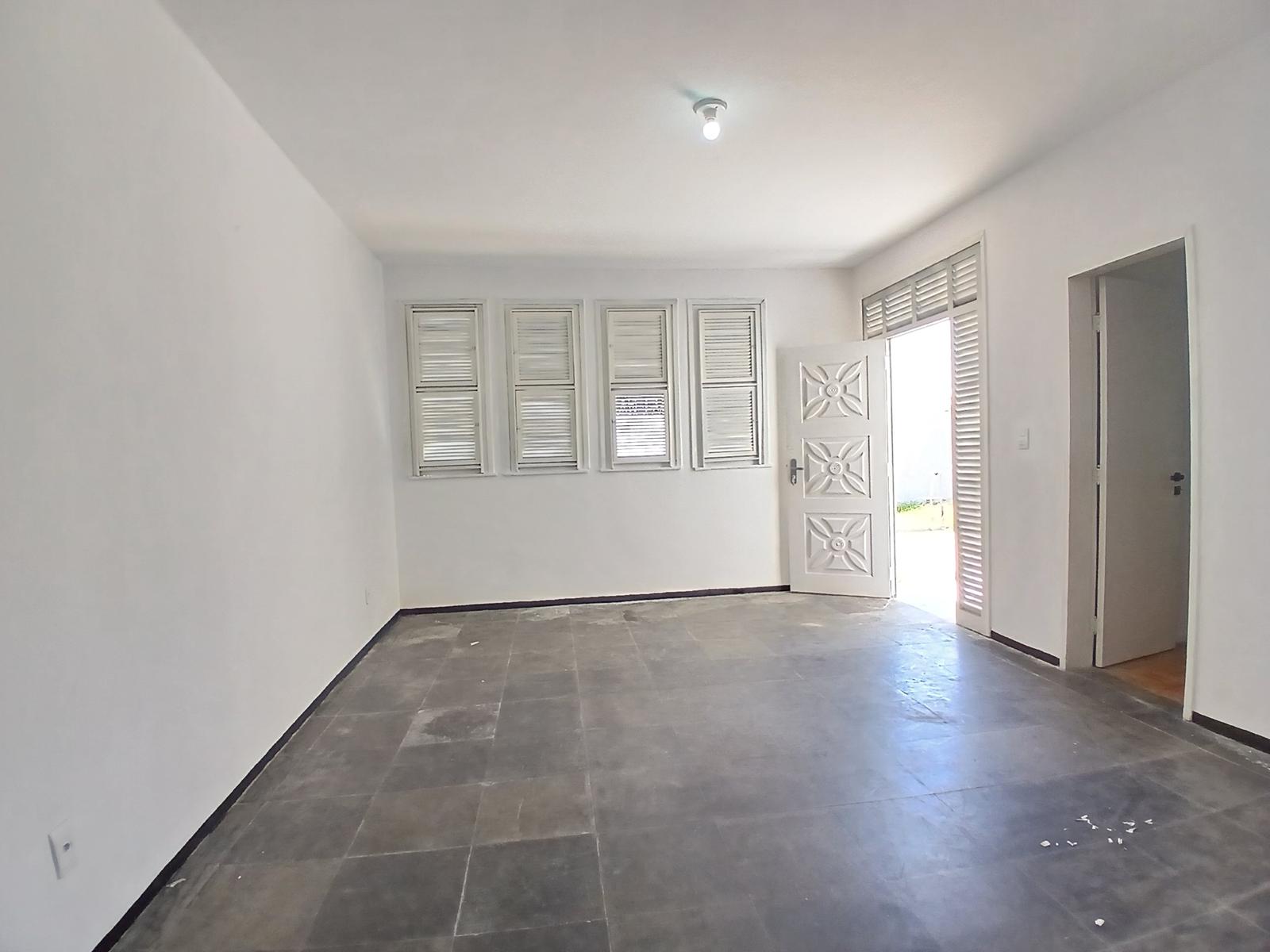 SALA PRIMEIRO AMBIENTE ANGULO II