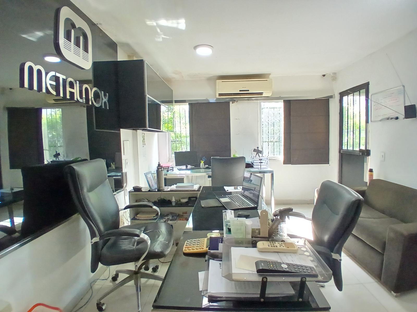 ESCRIT&Oacute;RIO MESANINO ANGULO III