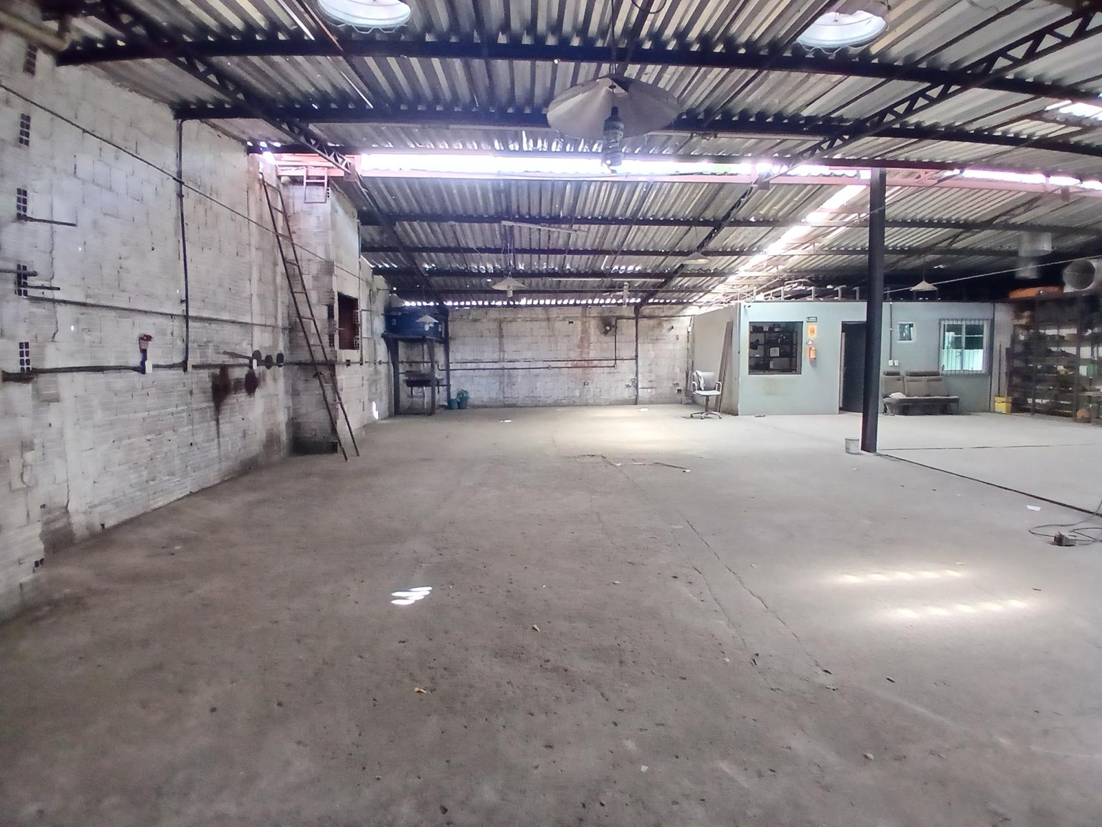 ESPA&Ccedil;O MESANINO ANGULO V