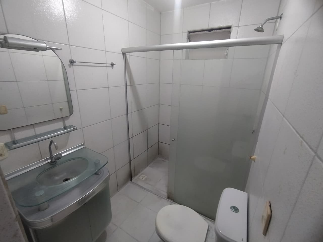 WC PRIMEIRA SU&Iacute;TE